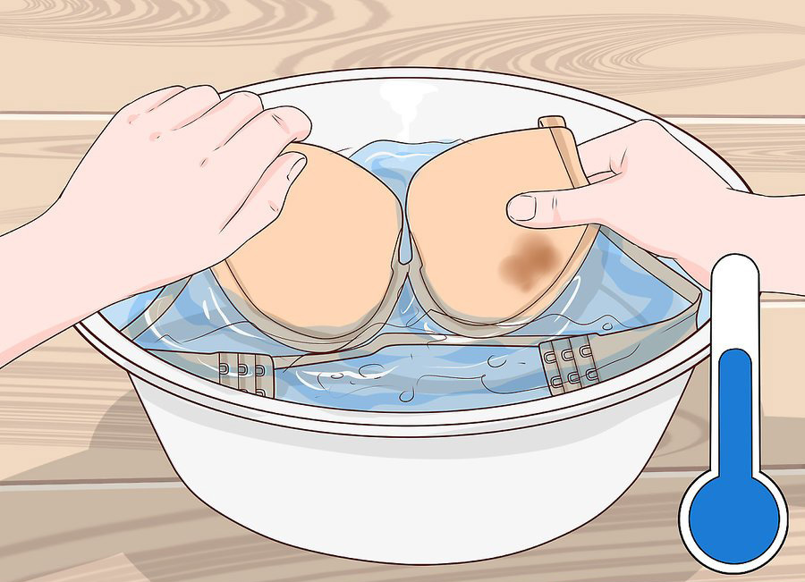 چگونه لکه های عرق روی لباس زیر با استفاده از مایع ظرفشویی پاک کنید